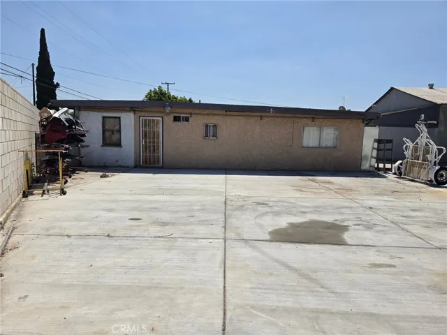 approx. 1500 sq. ft house 2 bedrooms, 2 bathrooms