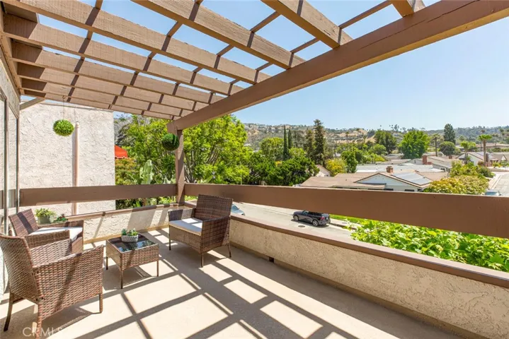 1325 Valley View Road 301, Glendale, California 91202