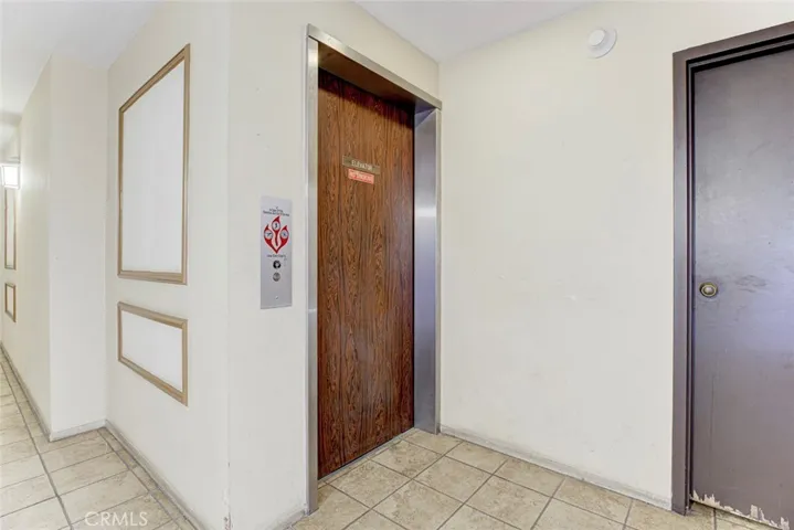 1325 Valley View Road 301, Glendale, California 91202