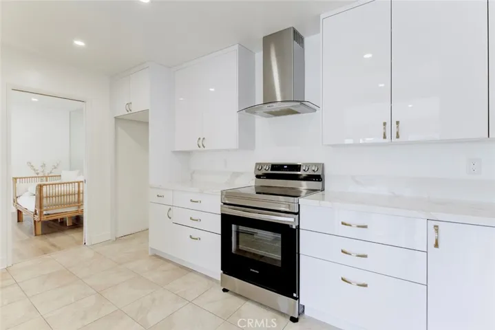 1325 Valley View Road 301, Glendale, California 91202