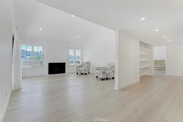 1325 Valley View Road 301, Glendale, California 91202