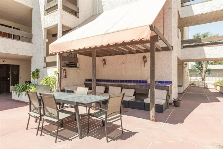 1325 Valley View Road 301, Glendale, California 91202