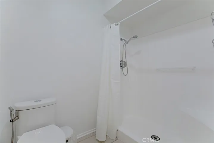 1325 Valley View Road 301, Glendale, California 91202