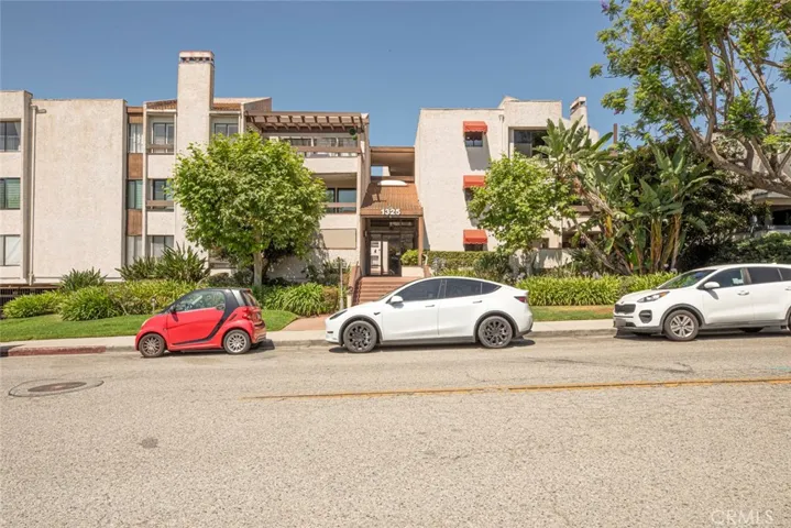 1325 Valley View Road 301, Glendale, California 91202