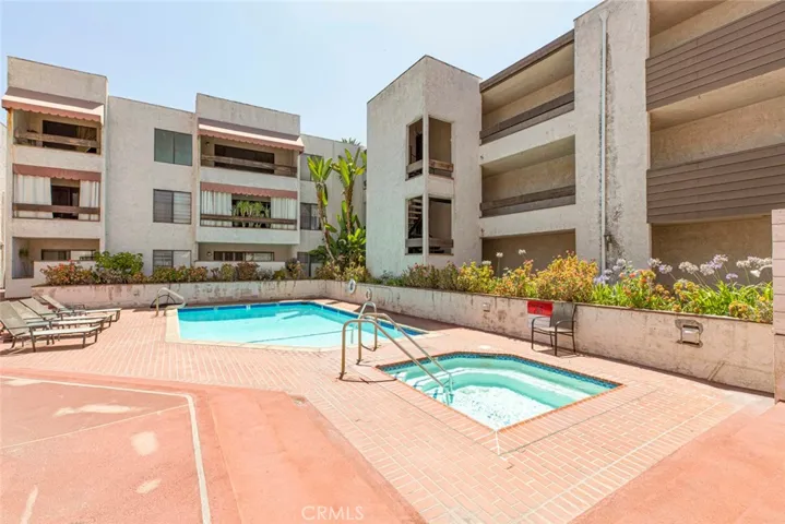 1325 Valley View Road 301, Glendale, California 91202