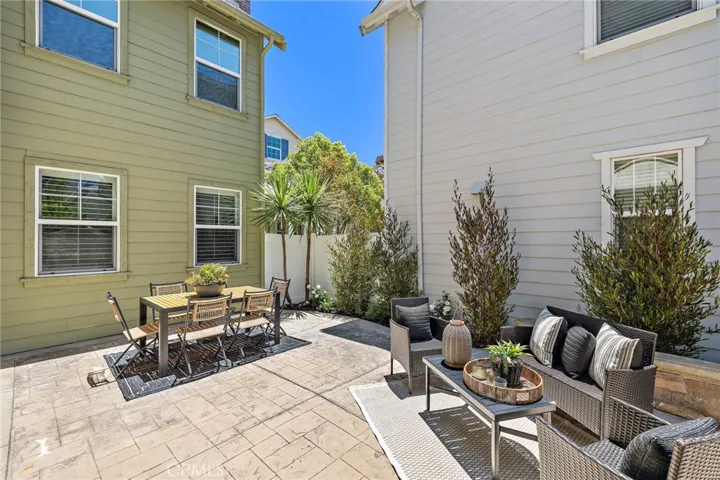 42 Tarleton Lane, Ladera Ranch, California 92694