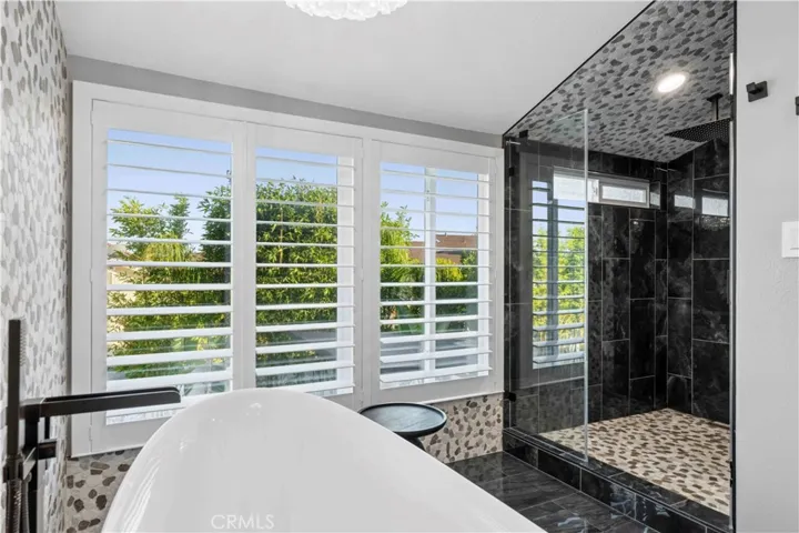 Unwind w/ an exquisite view