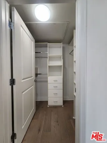 147 S Doheny Drive, Los Angeles, California 90048