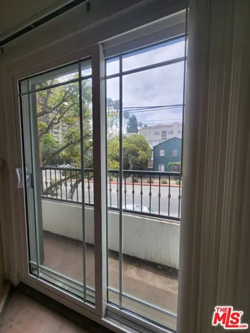 147 S Doheny Drive, Los Angeles, California 90048