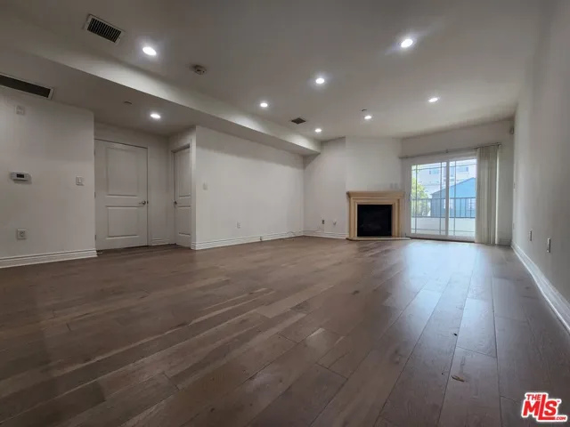 147 S Doheny Drive, Los Angeles, California 90048