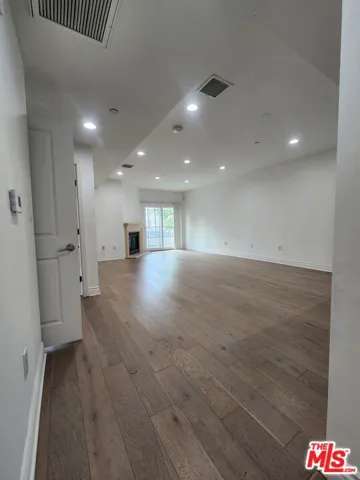 147 S Doheny Drive, Los Angeles, California 90048
