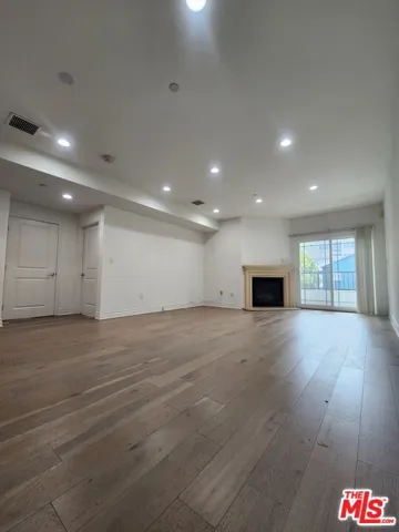 147 S Doheny Drive, Los Angeles, California 90048