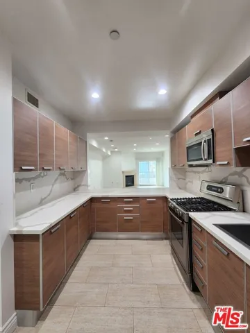 147 S Doheny Drive, Los Angeles, California 90048