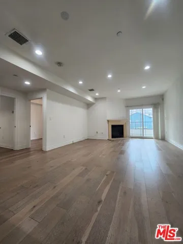 147 S Doheny Drive, Los Angeles, California 90048