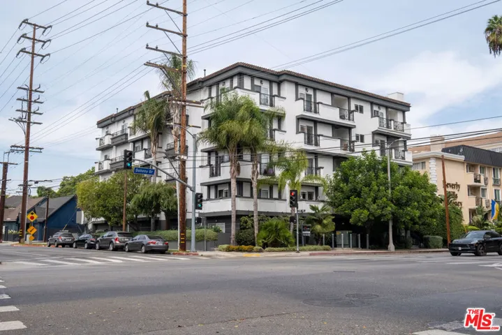 147 S Doheny Drive, Los Angeles, California 90048