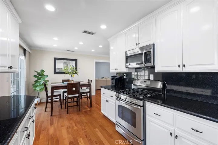 12105 Nashville, La Mirada, California 90638