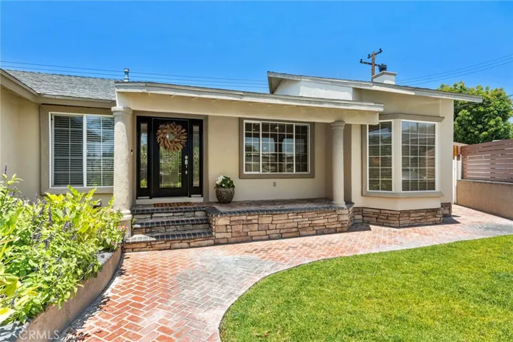 12105 Nashville, La Mirada, California 90638