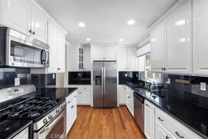 12105 Nashville, La Mirada, California 90638