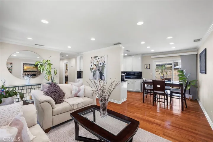 12105 Nashville, La Mirada, California 90638