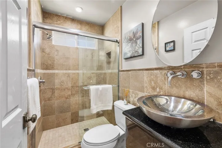 12105 Nashville, La Mirada, California 90638