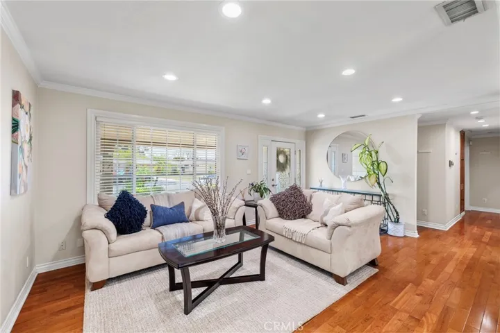 12105 Nashville, La Mirada, California 90638