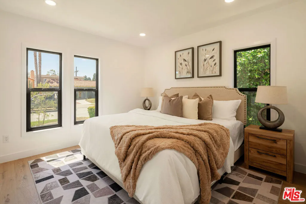2nd Bedroom (Front of House)