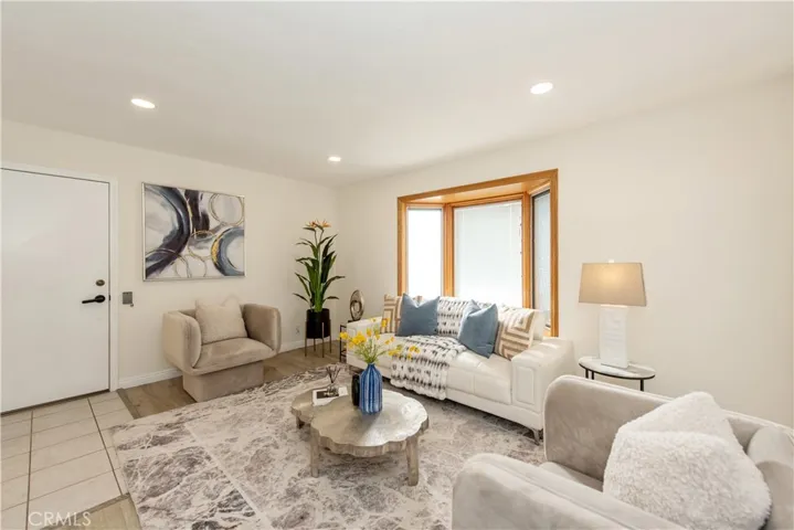 19 Alabaster Loop, Irvine, California 92614
