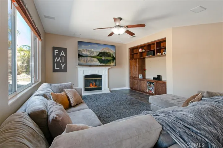 29315 Sequoia, Canyon Country, California 91387