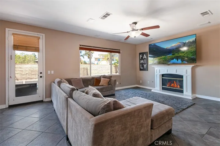 29315 Sequoia, Canyon Country, California 91387