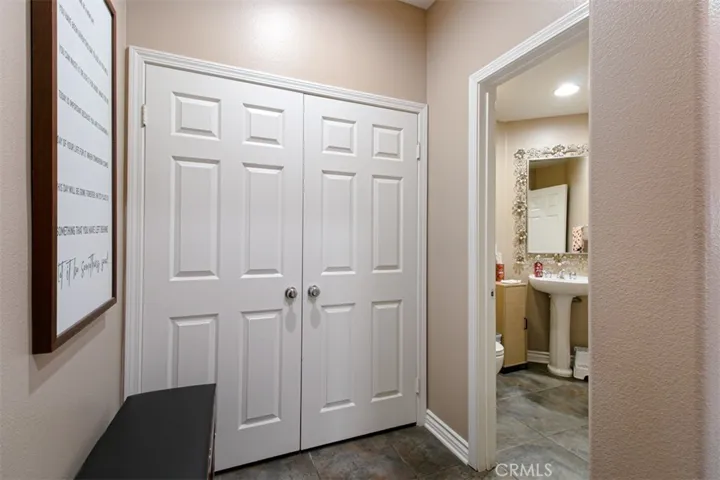 29315 Sequoia, Canyon Country, California 91387