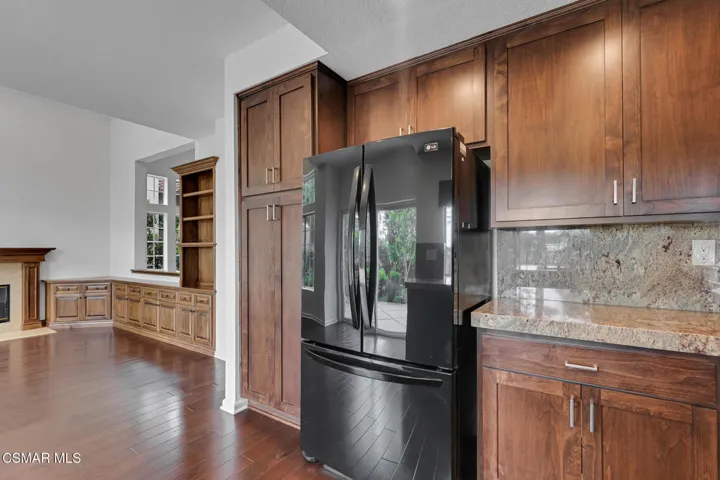 1032 Amberton Ln  -  HsHProd-19