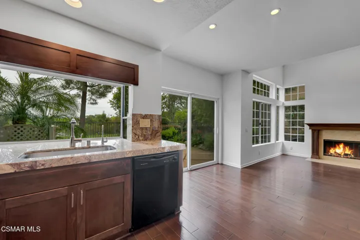 1032 Amberton Ln  -  HsHProd-18