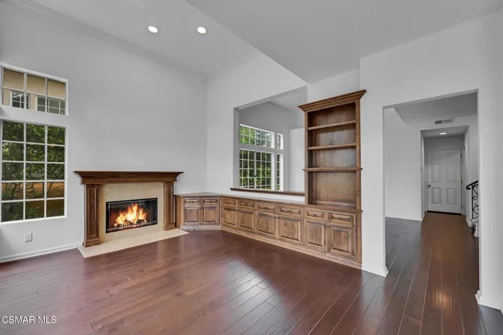 1032 Amberton Ln  -  HsHProd-13