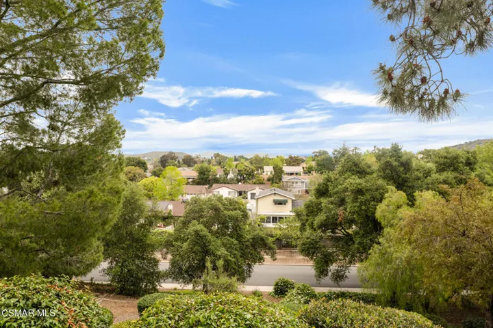 1032 Amberton Ln  -  HsHProd-38