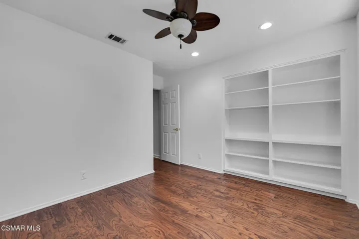 1032 Amberton Ln  -  HsHProd-26