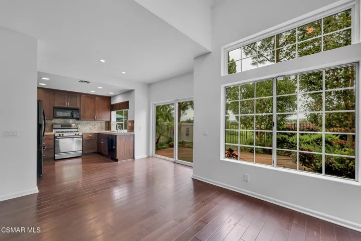 1032 Amberton Ln  -  HsHProd-15