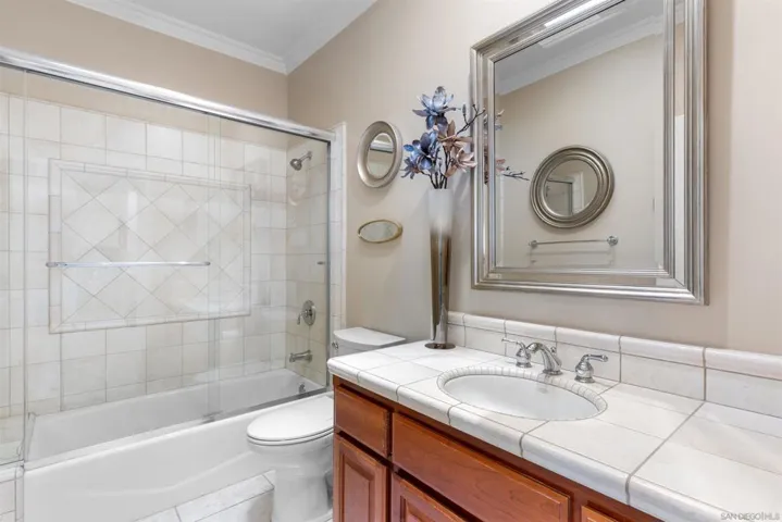 3537 Rosa Way, Fallbrook, California 92028