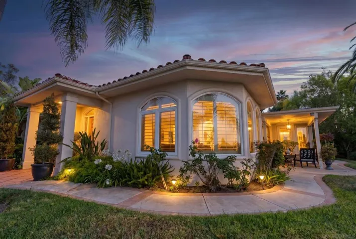 3537 Rosa Way, Fallbrook, California 92028