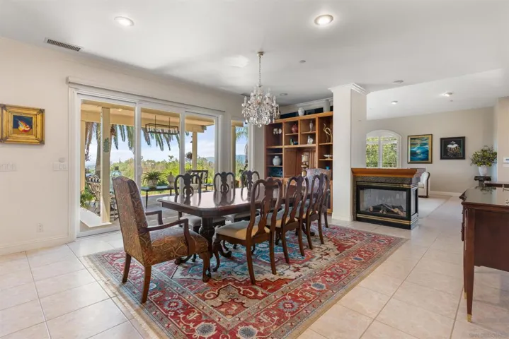 3537 Rosa Way, Fallbrook, California 92028