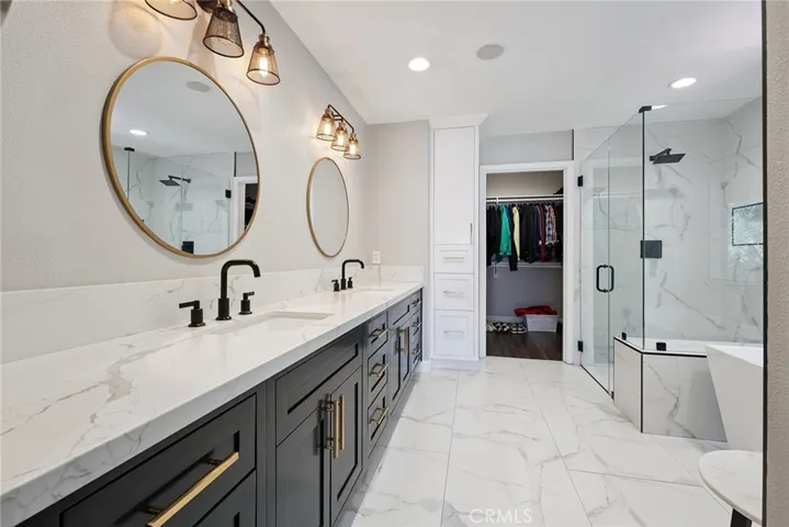 5179 Knollwood Way, Woodland Hills, California 91364