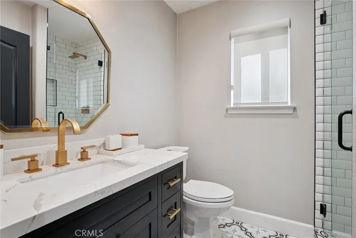5179 Knollwood Way, Woodland Hills, California 91364
