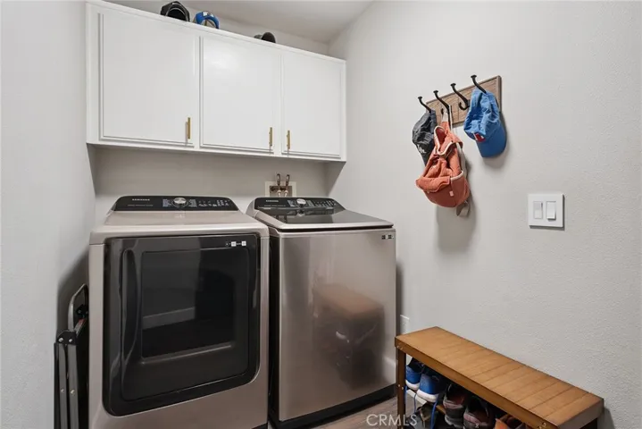 5179 Knollwood Way, Woodland Hills, California 91364