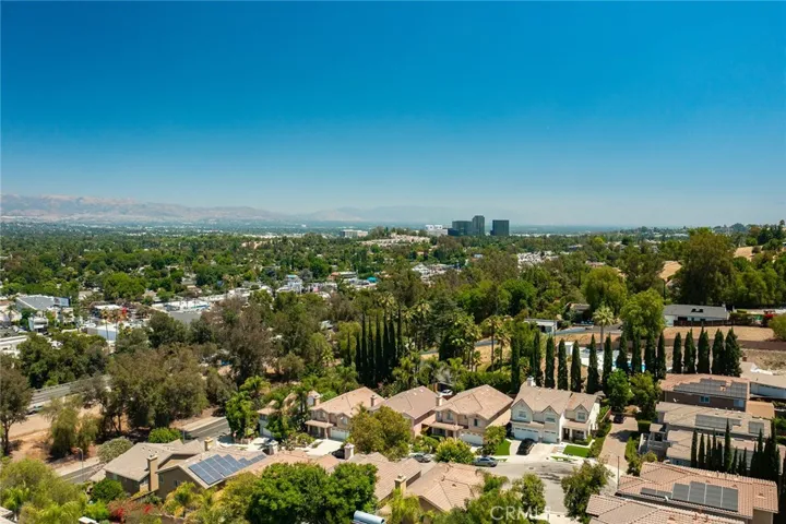 5179 Knollwood Way, Woodland Hills, California 91364