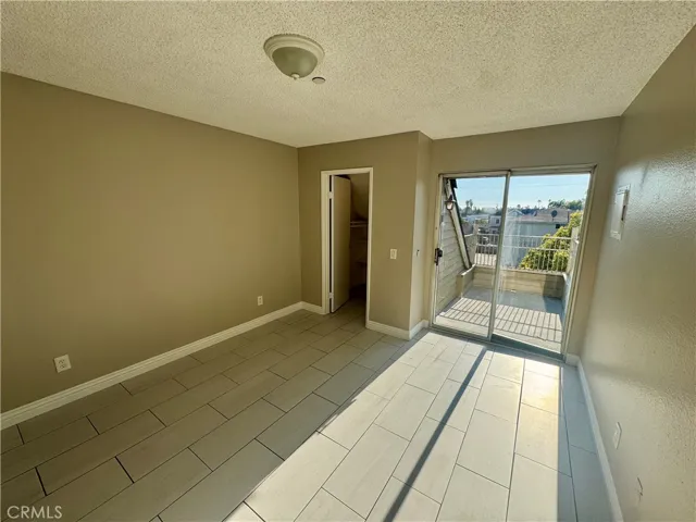 300 E Chestnut Avenue 301, Santa Ana, California 92701