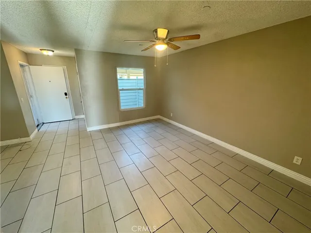 300 E Chestnut Avenue 301, Santa Ana, California 92701
