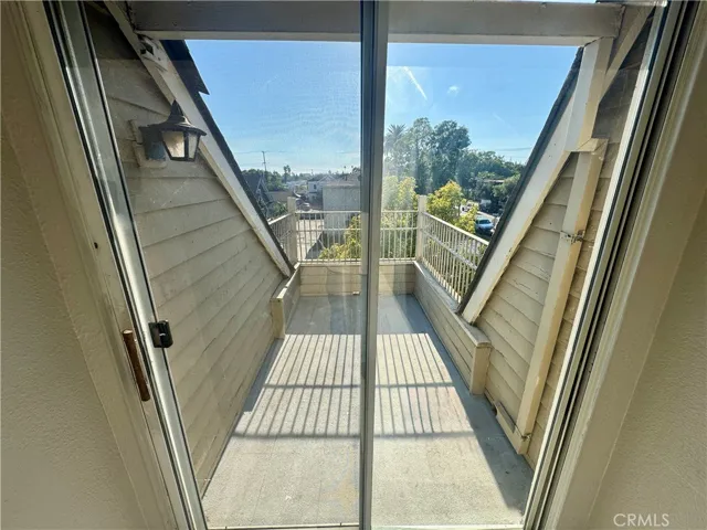 300 E Chestnut Avenue 301, Santa Ana, California 92701