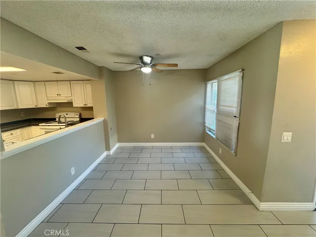 300 E Chestnut Avenue 301, Santa Ana, California 92701