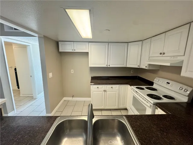 300 E Chestnut Avenue 301, Santa Ana, California 92701