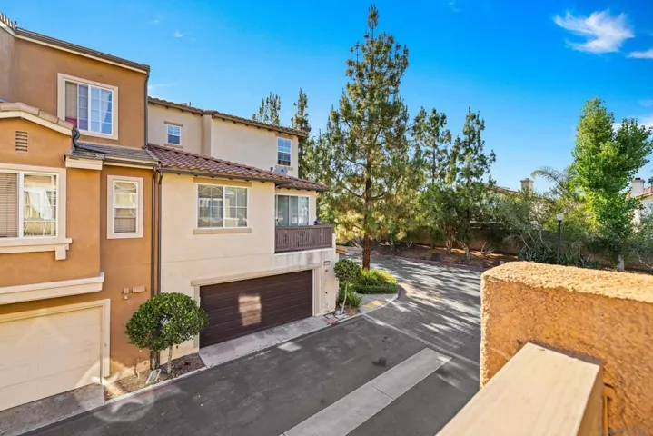 10187 Little Leaf, Santee, California 92071