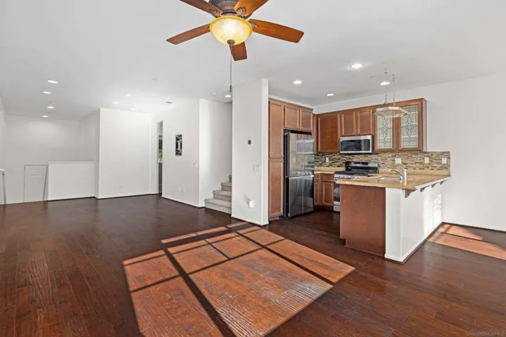 10187 Little Leaf, Santee, California 92071